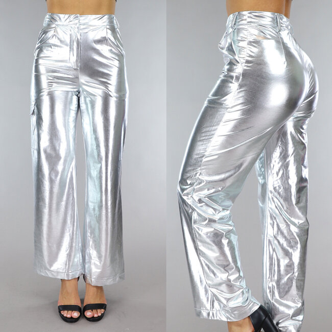 Silberne Metallic-Schlaghosen