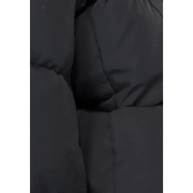 Schwarze Pufferjacke mit abzippbarer Kapuze