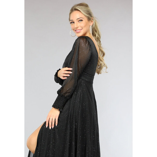 Langes schwarzes Glitzerkleid mit Schlitz
