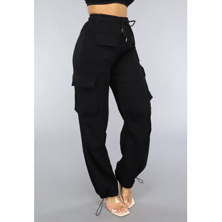 Schwarzer Cargo-Jogger mit Taschen