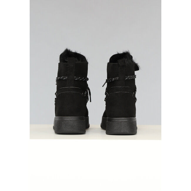 Schwarze Winterstiefel mit Sneaker-Look