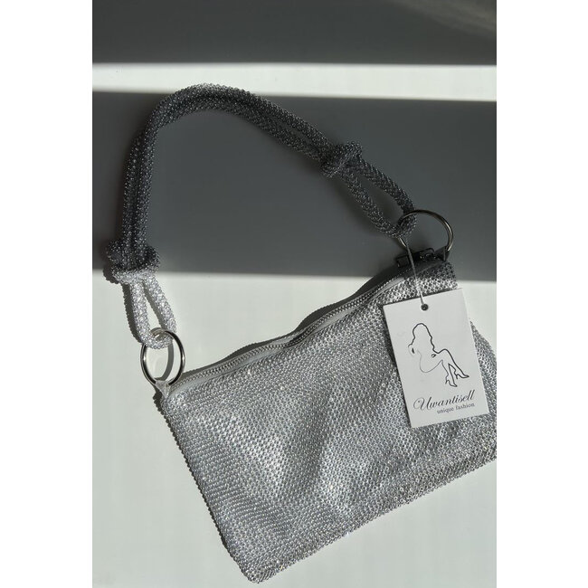 Silberne strassbesetzte Umhängetasche mit geknotetem Riemen