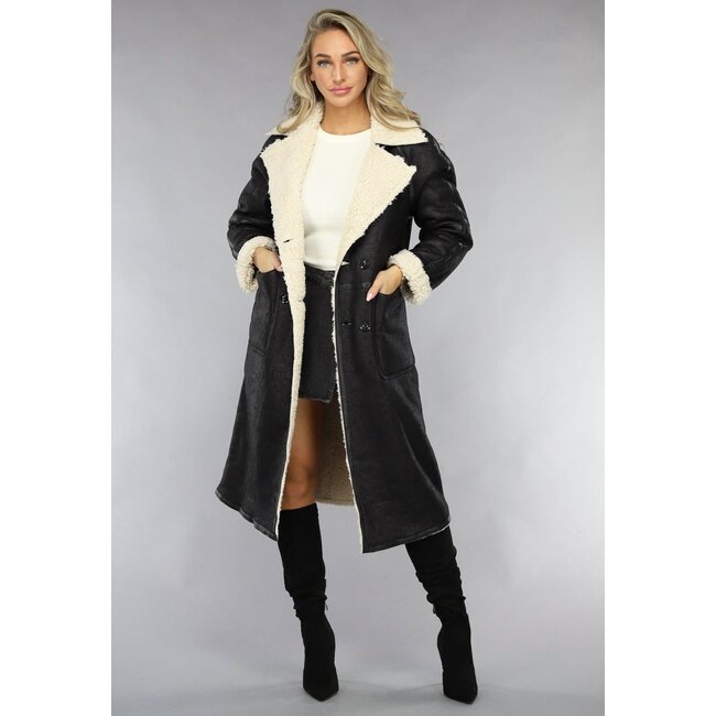 Schwarzer Lammy Coat mit Teddyfutter und Taschen