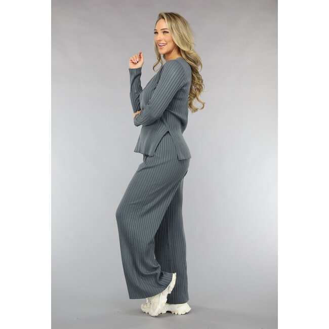 Graues Stretch-Twinset mit weitem Bein und Knöpfen