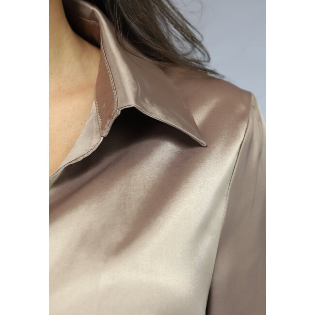 Khakifarbene Kurzbluse mit Knopfverschluss