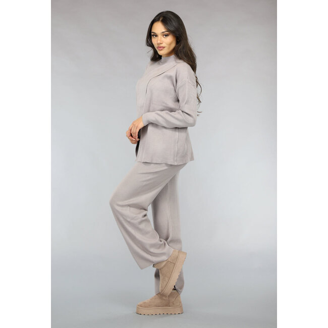 Soft Taupe Lounge Set mit Overslag