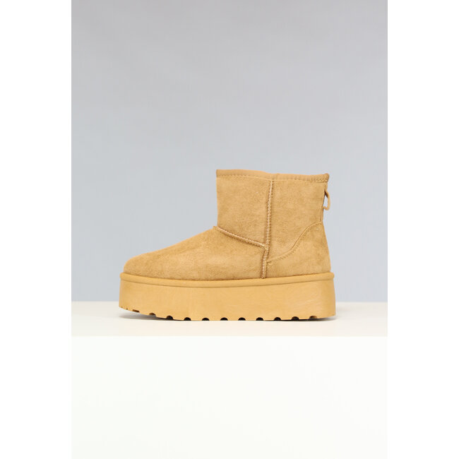 Camel Chunky Snowboots mit hoher Sohle