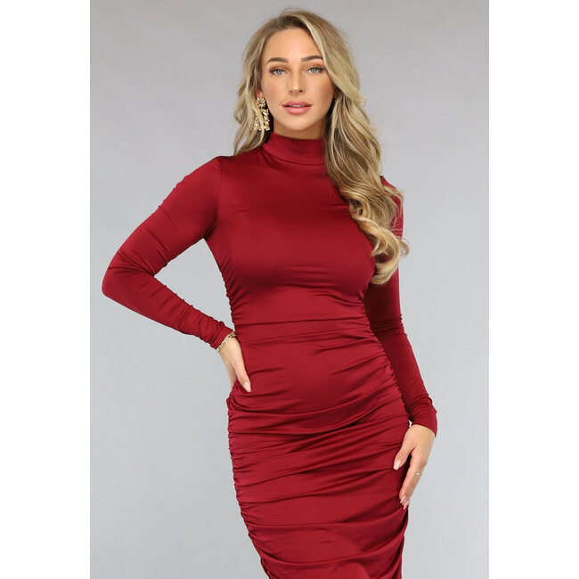 Rotes plissiertes Bodycon-Kleid mit langen Ärmeln