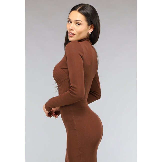 Braunes Bodycon-Kleid aus geripptem Stoff mit langen Ärmeln