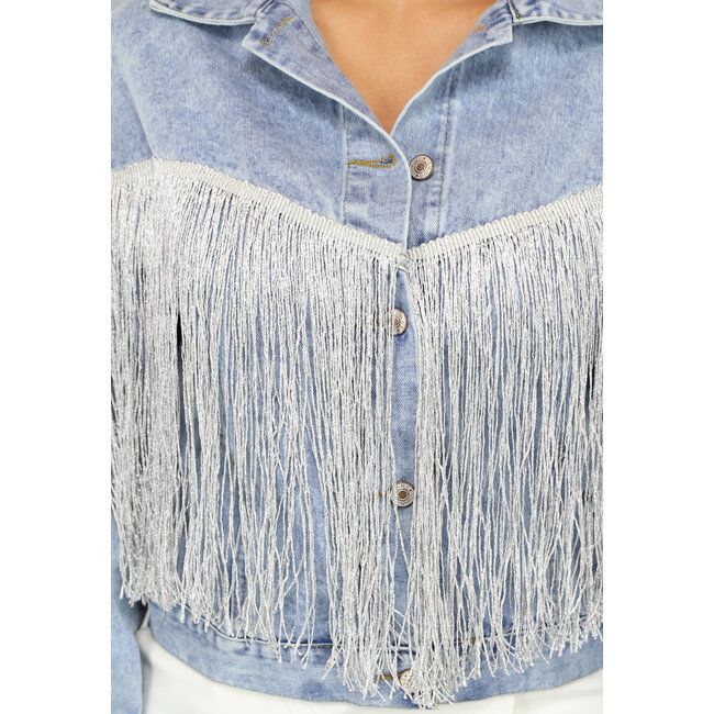 Denim-Jacke mit silbernen Fransen