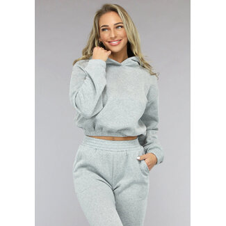 Graues Lounge-Set mit Cropped Sweater