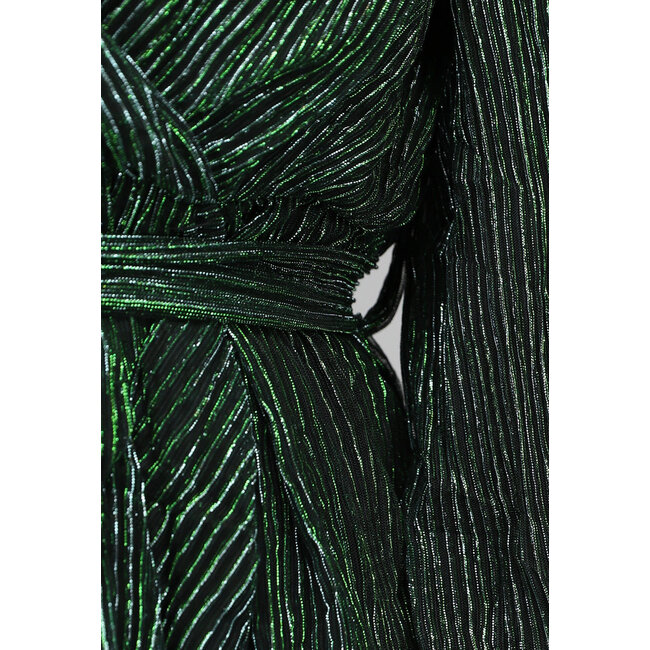 Grünes Wickelkleid mit Schulterpolstern und Taillenband