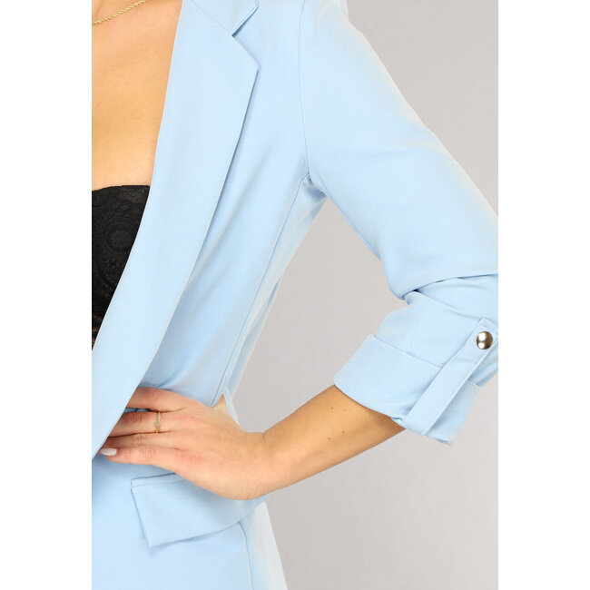 Elegantes hellblaues zweiteiliges Blazer-Set