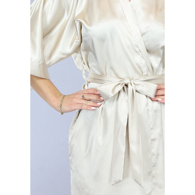 Satin-Braut-Kimono kurz in Elfenbein