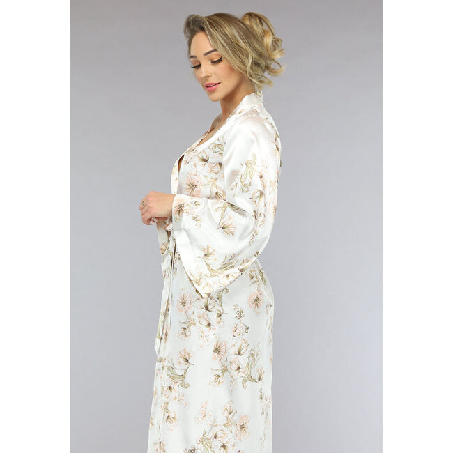 Langer Kimono mit Blumenmuster für die Braut