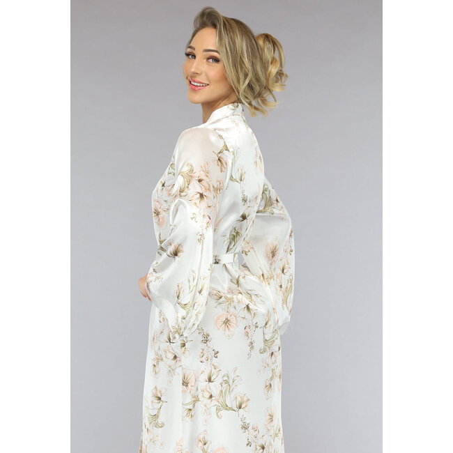 Langer Kimono mit Blumenmuster für die Braut