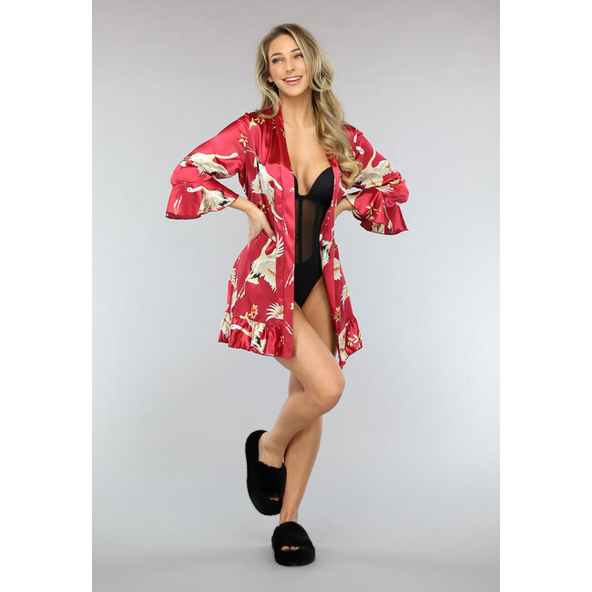 Roter Satin-Kimono mit Rüschen und Druck