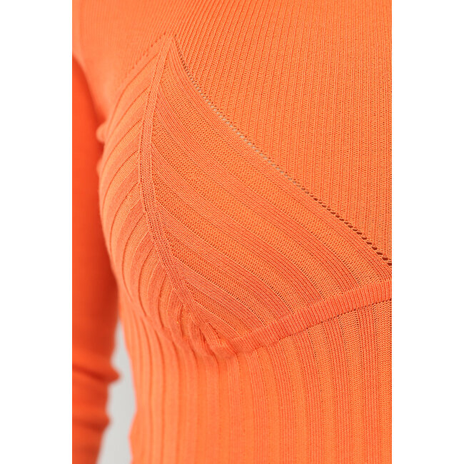 Orangefarbener Rippenbodysuit mit langen Ärmeln