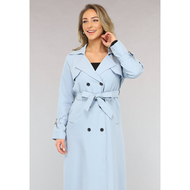Lange Jacke mit Gürtel in Babyblau