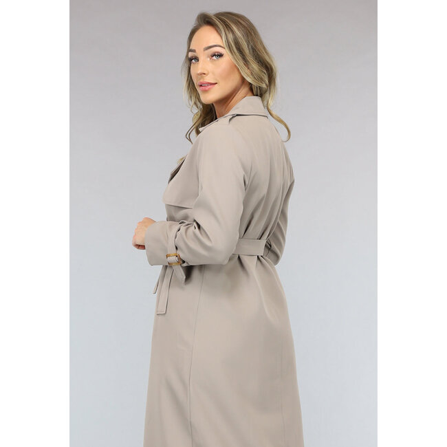 Taupefarbener Trenchcoat mit Taillenband