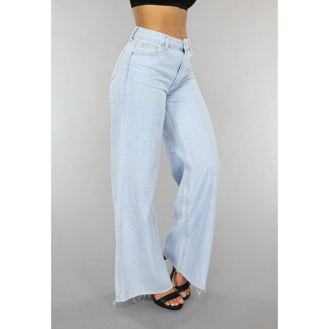 Leichte Wide Leg Jeans mit ausgefransten Beinen