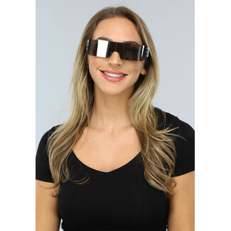 Weiße Festivalbrille mit verspiegelten Gläsern