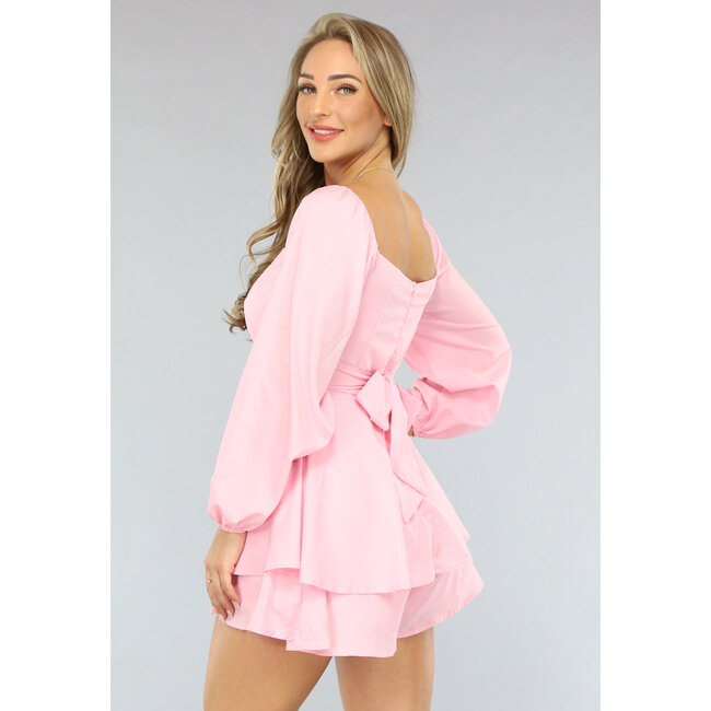 Hellrosa Ruffle Playsuit mit Wickeloptik