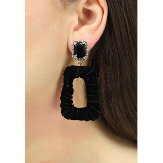 Schwarze Samtohrringe mit Diamant