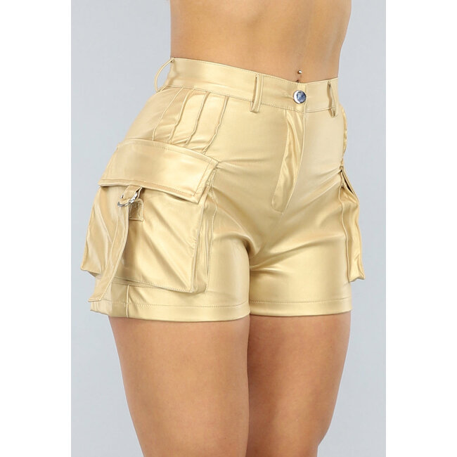 Goldfarbene Cargo-Shorts in Metallic-Lederoptik mit hoher Taille