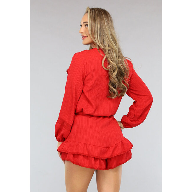 Rotes 2-teiliges Set mit gehäkelter Oberfläche