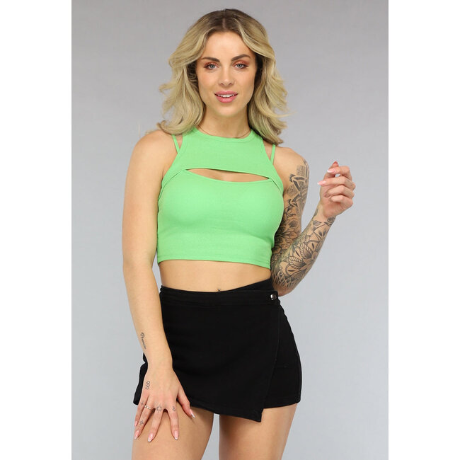 Hellgrünes Top mit Ausschnitt in Cropped Model