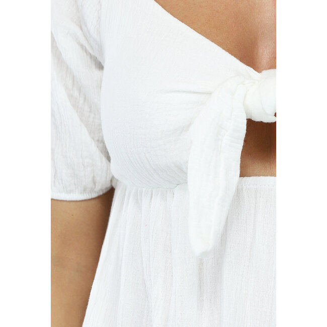 Weißes Musselin-Kleid mit kurzen Ärmeln