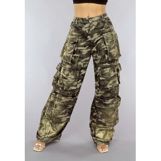 Tall Wide Leg Camouflage Cargo mit Goldbeschichtung