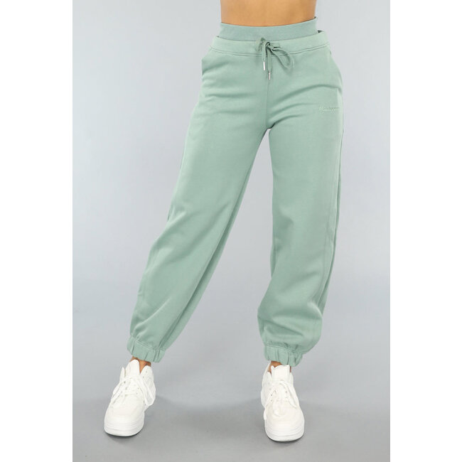 Mintgrüne Jogginghose mit Schnürsenkeln