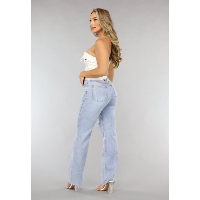 Hellblaue Denim-Jeans mit Knierissen