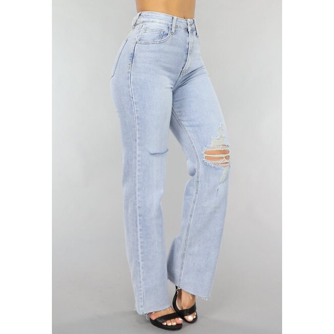 Hellblaue Denim-Jeans mit Knierissen