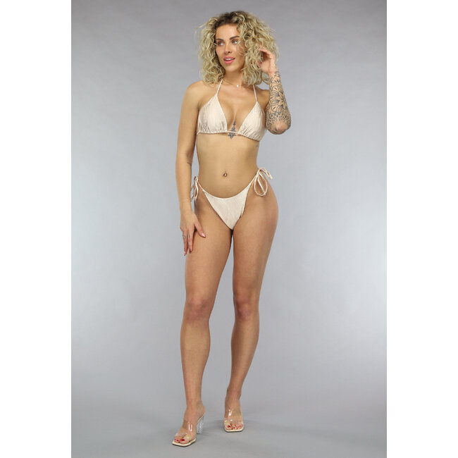 Glänzendes beigefarbenes Tanga-Bikini-Unterteil mit Schleifendetail