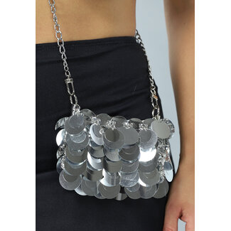 Kleine silberne Tasche mit Pailletten