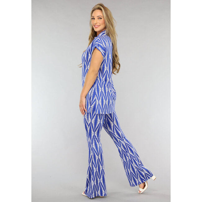 Blaue Bluse mit breitem Druck aus Stretch-Stoff