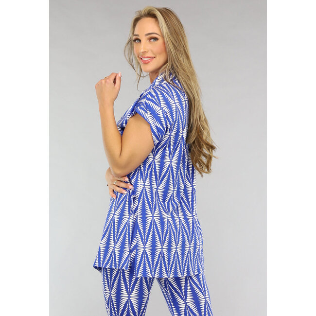 Blaue Bluse mit breitem Druck aus Stretch-Stoff