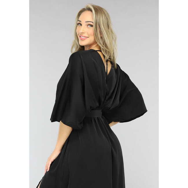 Langes schwarzes Kleid mit Taillenband