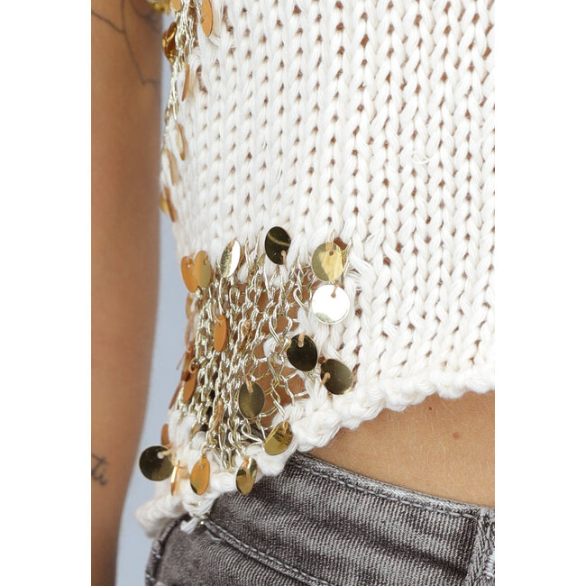 Beigefarbenes Strickoberteil mit goldenem Fischnetz-Detail