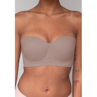Der perfekte trägerlose BH in Soft Brown