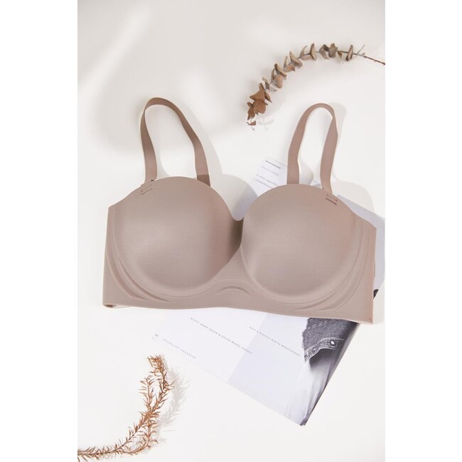 Der perfekte trägerlose BH in Soft Brown