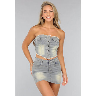 Zweiteiler aus gewaschenem Denim mit Knöpfen