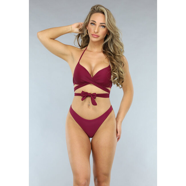 Freche Bikini-Hose in Weinrot