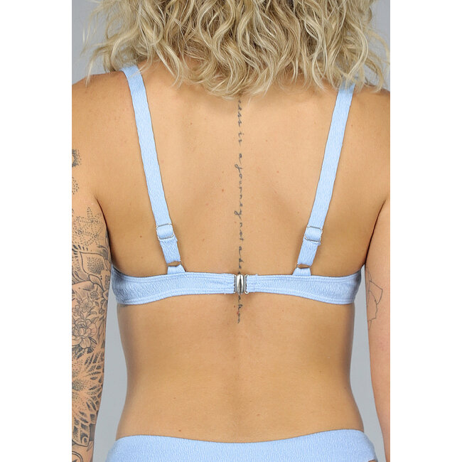 Hellblaues Push-up-Bikinioberteil mit Bügel