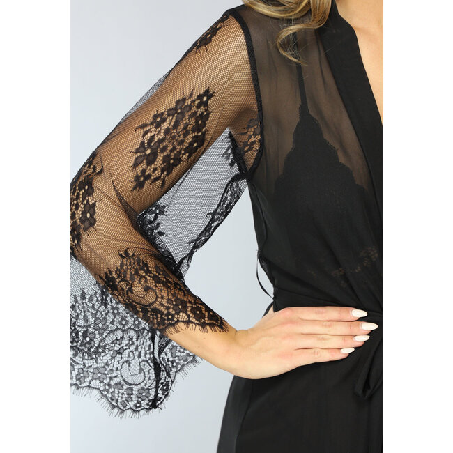 Schwarzes dreiteiliges Spitzen-Slipkleid-Set