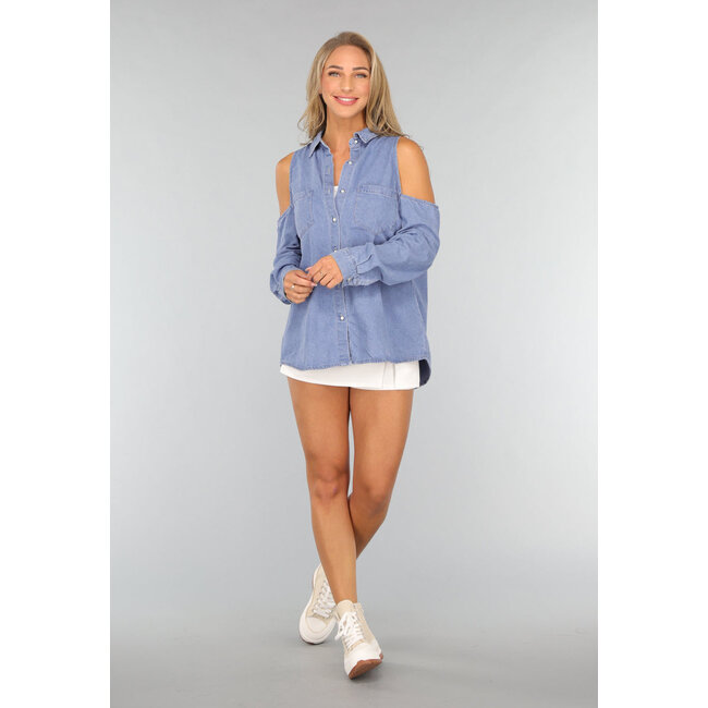 Blaue Denim-Bluse mit offenen Schultern