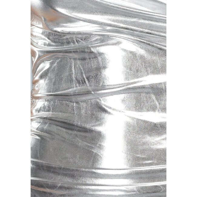 Kurzes Silbermetallic-Kleid mit Overslag